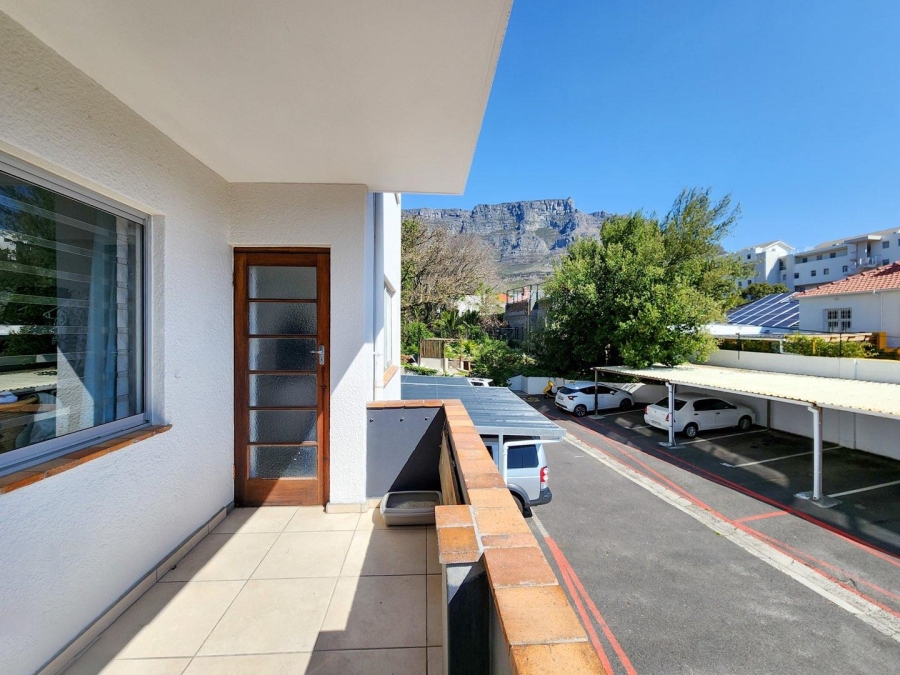 2 Bedroom Property for Sale in Vredehoek Western Cape